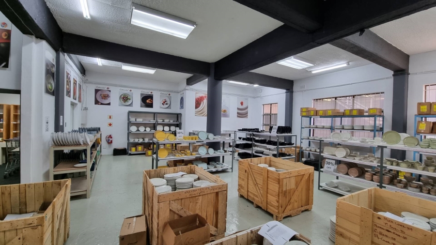 To Let Commercial Property for Rent in Salt River Western Cape